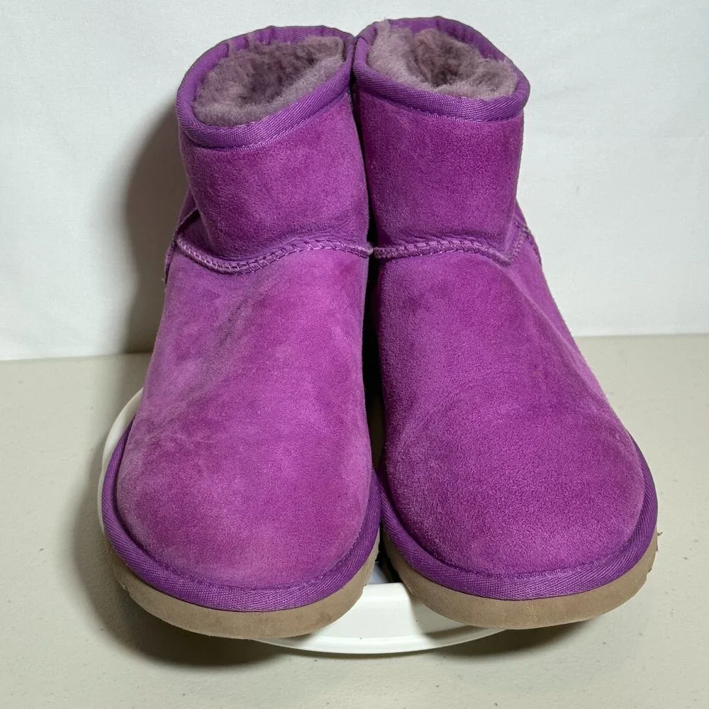 UGG Classic Ultra Mini Boots| Women's size 8 | Mangosteen - Picture 1 of 5